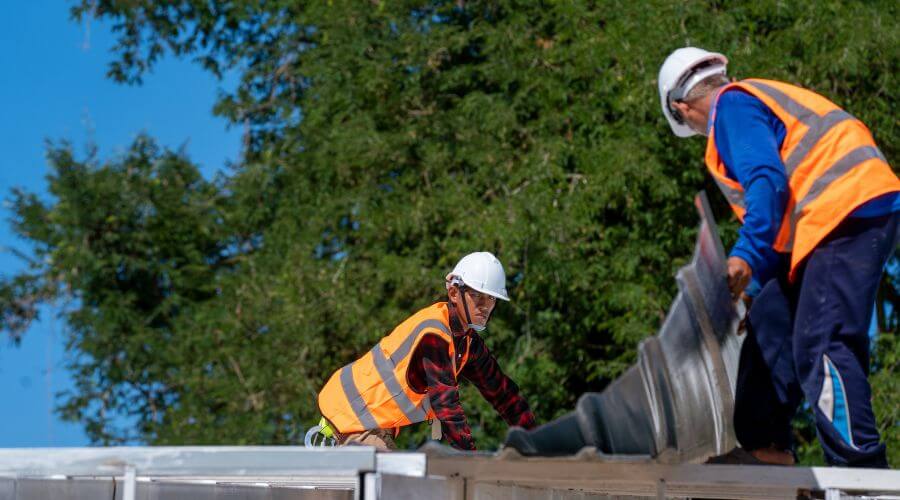 Expert new roof installation services in Bay City, WI